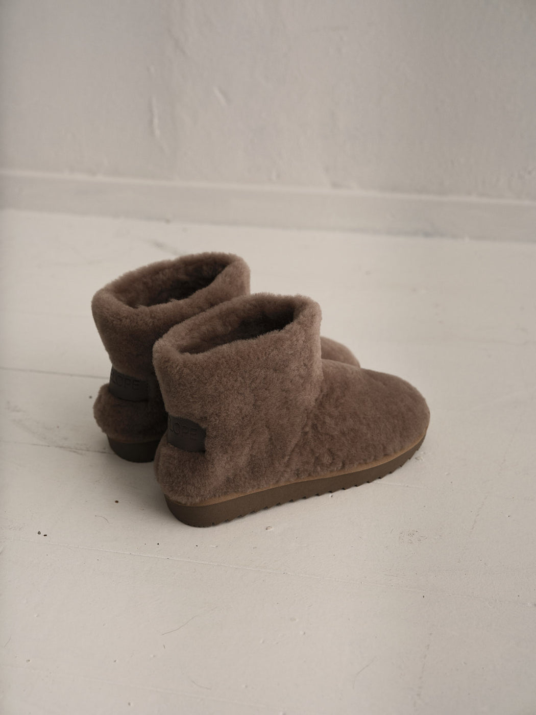 Envelope1976 Mount boots Shoes Taupe
