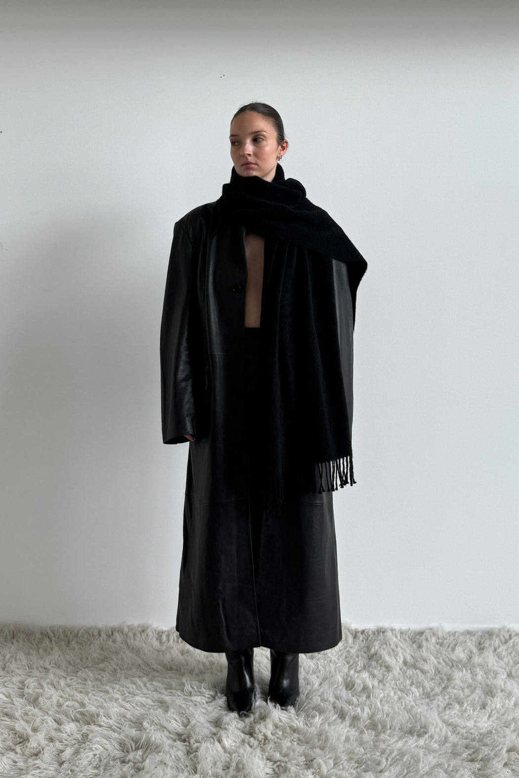 Envelope1976 Snug scarf Scarf Black